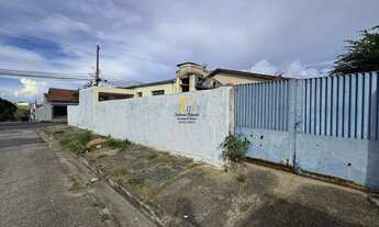 Imagem 2: Casa para Venda em Sorocaba, Jardim Hungares, 2 dormitórios, 1 suíte, 1 banheiro, 5 vagas