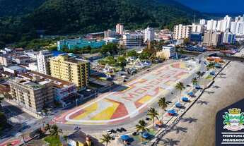 Imagem 7: Casa com piscina a venda em Mongaguá a 550 metros da praia