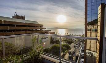 Imagem 2: Cobertura 4 quartos próximo ao Shipping Beiramar e com vista mar - Centro - Florianópolis