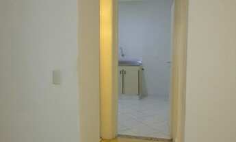 Imagem 2: Kitnet/conjugado para aluguel possui 40 metros quadrados com 1 quarto