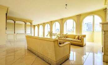 Imagem 2: Em frente à praça Buenos Aires