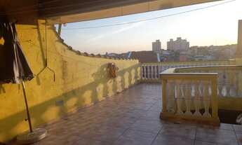 Imagem 2: Sobrado para venda tem 130 metros quadrados com 2 quartos