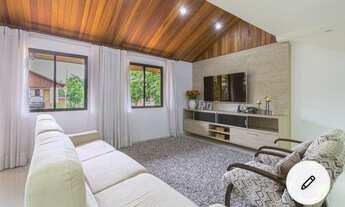 Imagem 5: Casa de condomínio para venda tem 380 metros quadrados com 4 quartos