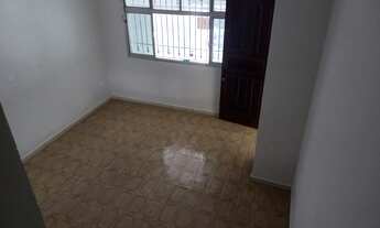 Imagem 2: Casa Térrea com 3 dormitórios, sala e 2 vagas cobertas no Parque Marajoara em Santo André