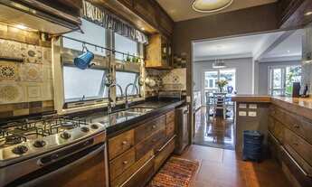 Imagem 7: Casa de condomínio para aluguel possui 510 metros quadrados com 4 quartos