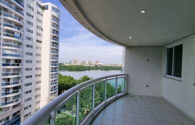 Imagem 4: Apartamento para venda com 157 metros quadrados com 4 quartos