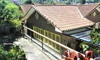 Imagem 2: Casa para venda com 3 quartos na Castelanea - Petrópolis - RJ