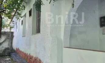 Imagem 6: EXCELENTE CASA LINEAR COM QUINTAL AO ENTORNO