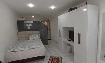 Imagem 2: OPORTUNIDADE de investimento! 1 quarto/sala, reformado e mobiliado. Confira!