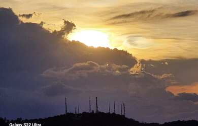 Imagem 3: Casa imponente em frente a reserva ambiental. Vista permanente