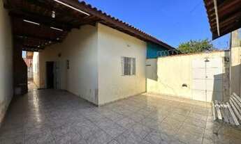 Imagem: Casa lado praia com 2 dorm. Sendo 1 suíte