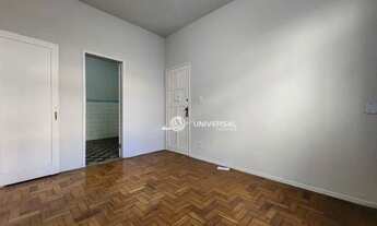 Imagem 2: Apartamento com 2 quartos para alugar, 74 m² por R$ 1.200,00/mês - Centro - Juiz de Fora/M