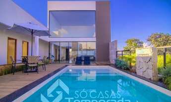 Imagem: Casa c/ piscina quente, sala de jogos, 4suítes