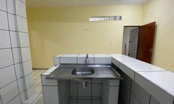 Imagem: Kitinete com câmeras, cerca elétrica