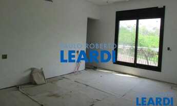 Imagem: CASA EM CONDOMÍNIO - TAMBORÉ - SP