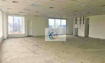 Imagem: Conjunto comercial com 1.225m² em vão