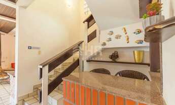 Imagem 7: Sobrado com 07 dormitórios sendo 04 suítes e 06 vagas de garagem - Pontal do Paraná