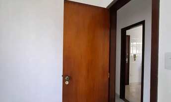 Imagem 3: Imóvel para venda possui 100 metros quadrados com 3 quartos em Centro - Macaé - RJ