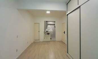 Imagem 4: Oportunidade: Conjugado Claro e Arejado no Coração de Copacabana