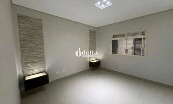 Imagem 4: Casa residencial com 3 quartos disponível para locação e venda no bairro Santa Mônica em U