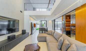 Imagem 2: Casa Residencial, 03 Suítes, 04 Vagas, Piscina, Mossunguê, Curitiba