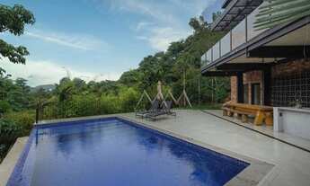 Imagem 2: Casa no Condomínio Vila Alpina com 4 Suítes 440m² área construída