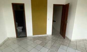 Imagem 4: Aluga-se apartamento de um quarto com sacada