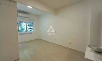 Imagem 6: Oportunidade: Conjugado Claro e Arejado no Coração de Copacabana