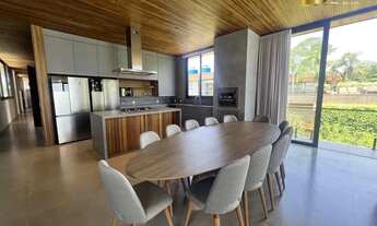 Imagem 7: Casa à venda em condomínio, localizada na praia da Baleia!