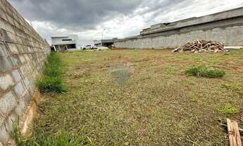 Imagem 3: Lote no Boulevard de 428m² aceita financiamento - Jardim Botânico