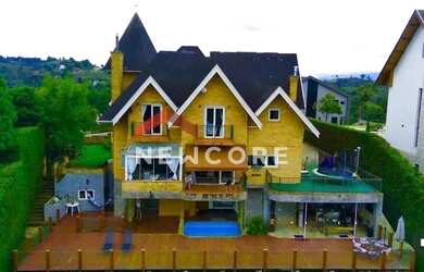 Imagem: Casa de condomínio em Rua Principal - Jardim