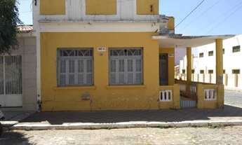 Imagem: Casa grande com 3 quartos e 02 terraços