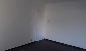 Imagem 2: Apartamento para aluguel com 52m² com 2 quartos em Quiririm - Taubaté - SP