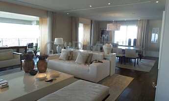 Imagem: Apartamento com 4 Quartos à Venda, 520