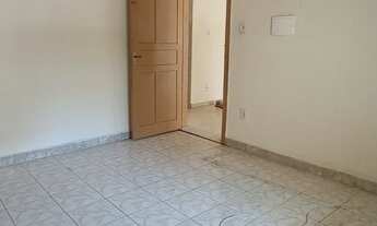 Imagem 6: Casa para aluguel possui 60 metros quadrados com 2 quartos e vaga de garagem