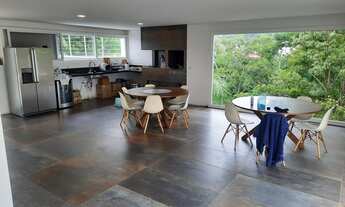 Imagem 3: Casa de condomínio sobrado para venda tem 860 metros quadrados com 5 quartos