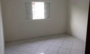 Imagem 3: Casa Térrea com 3 dormitórios, sala e 2 vagas cobertas no Parque Marajoara em Santo André