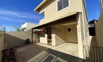 Imagem 3: Casa de 03 quartos sendo 01 suite com varanda!