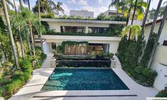 Imagem 3: Casa para venda possui 560 metros quadrados com 5 quartos em Jardim Cordeiro - São Paulo