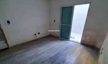 Imagem 3: Apartamento sem condomínio com 2 dormitórios sendo 1 suíte. Possui elevador, com 1 vaga de