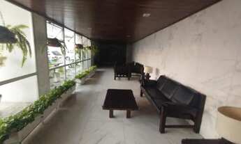 Imagem 6: Apartamento para aluguel possui 130 metros quadrados com 3 quartos em Barra - Salvador - B