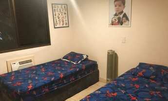 Imagem 5: Quot;Lado Praia, 03 Dormitórios, Prédio com Piscina"