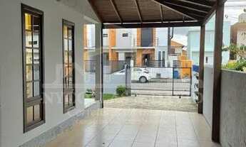 Imagem 7: Casa para Venda em Florianópolis, Campeche, 3 dormitórios, 1 suíte, 3 banheiros, 2 vagas