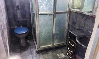 Imagem 2: Alugo casa gigante com 2 quartos e muito espaço