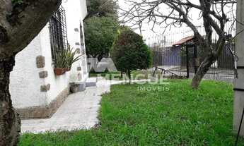 Imagem 4: Casa de esquina no bairro Passo da Areia com 3 dormitórios, à venda por R$ 599.000,00