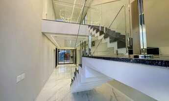 Imagem 5: Casa a venda no Jardins da Serra, 4 Suítes e piscina privativa