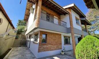 Imagem 3: SOBRADO INCRÍVEL EM BAIRRO PERTINHO DO CENTRO