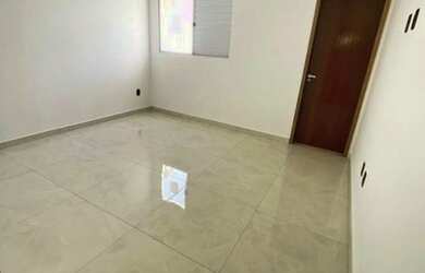 Imagem 4: Casa para Venda em Taubaté, Jardim Gurilândia, 3 dormitórios, 1 suíte, 1 banheiro, 2 vagas