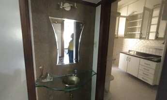 Imagem 7: Apartamento para aluguel possui 130 metros quadrados com 3 quartos em Barra - Salvador - B