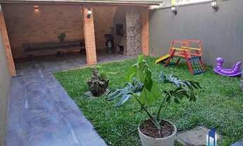 Imagem 3: Casa para Venda em Camboriú, CENTRO, 3 dormitórios, 2 suítes, 3 banheiros, 2 vagas